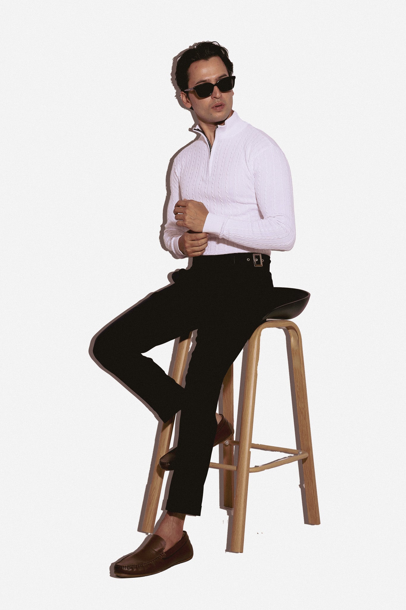 Super white cable knit full sleeves Zipper